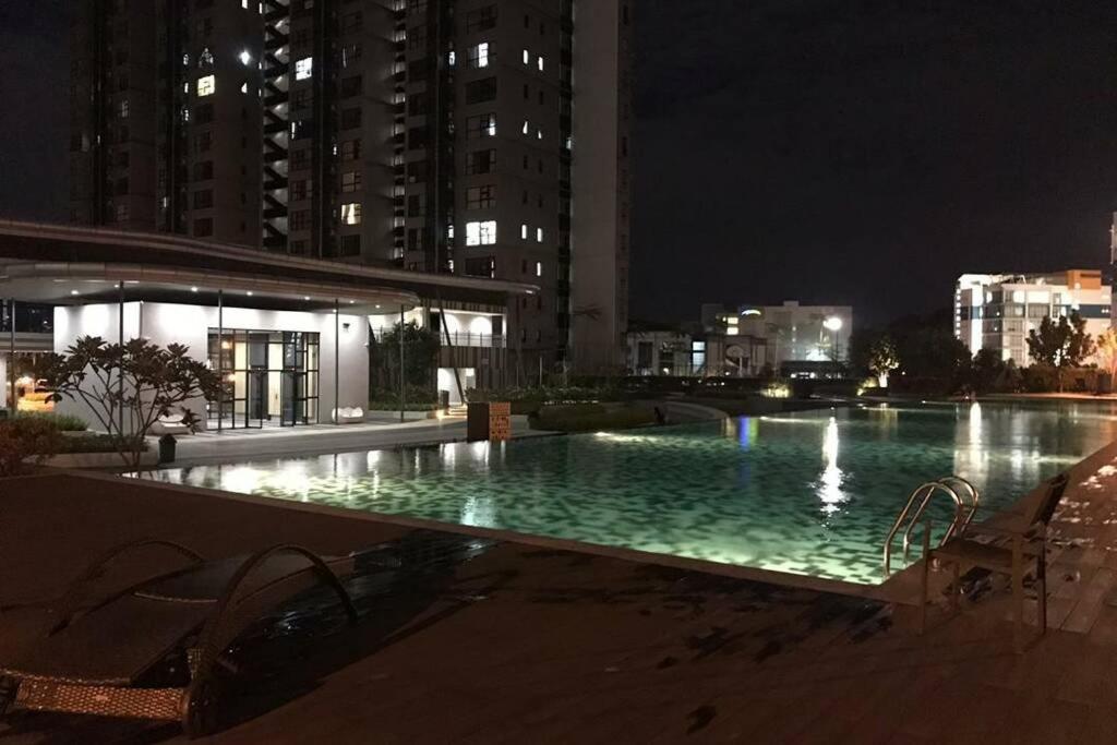Hb1512- Hyve Studio Unit, Lake View, Cyberjaya, Free Wi-Fi, Free Parking, Netflix,Pool, 3038 Экстерьер фото